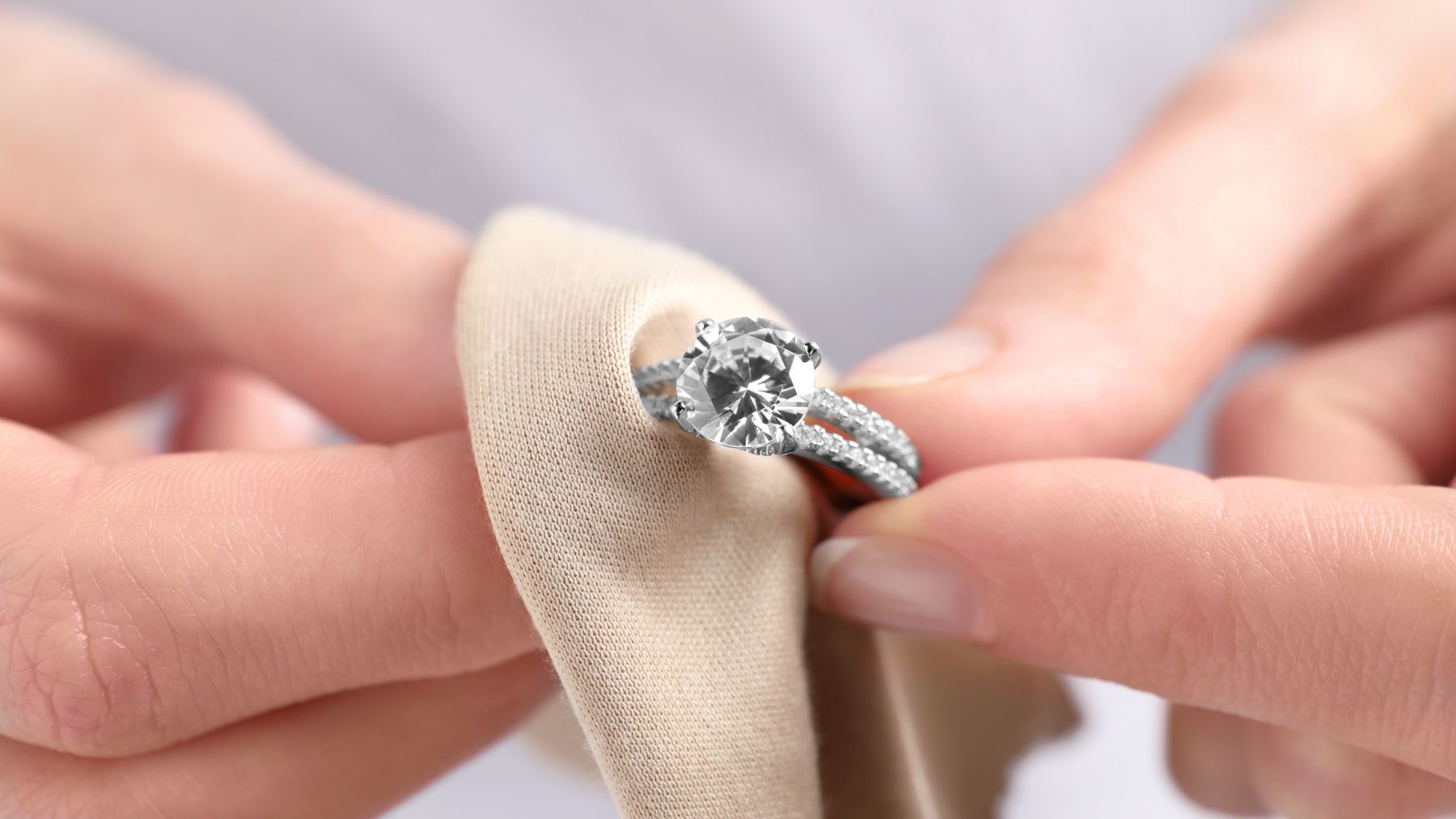 Our grandmothers used it - the homemade trick to clean silver and make it look like new