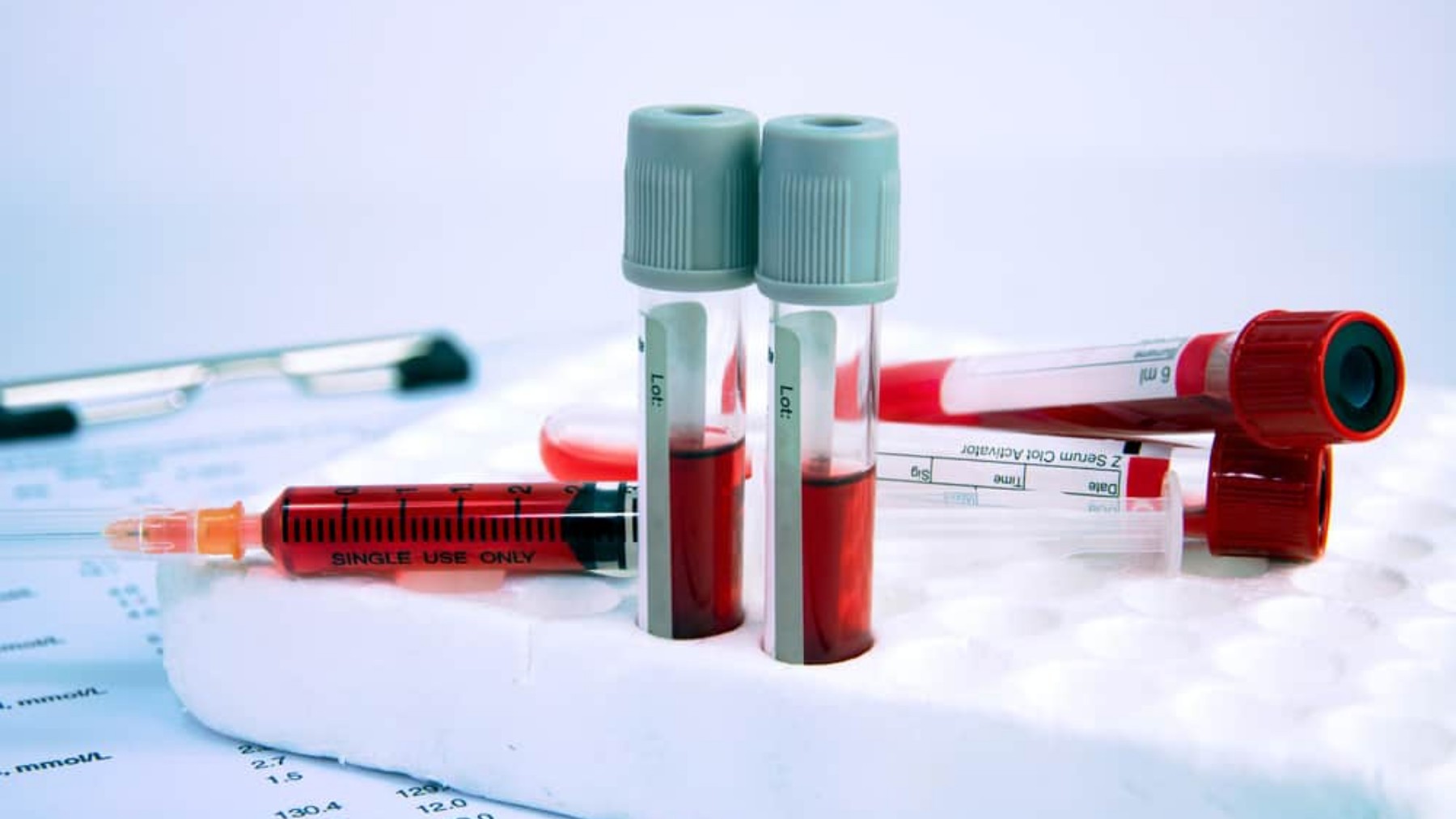 Neither science fiction nor distant future - artificial blood that will make you see in infrared is already a reality