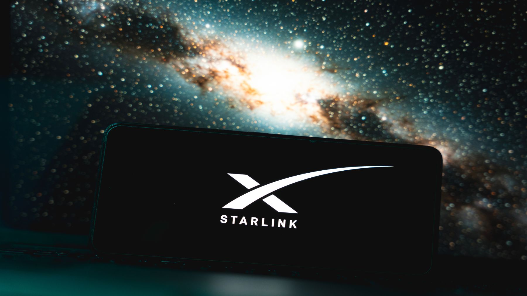 Elon Musk does it again - Starlink activates satellite internet on cell phones and here is the full list of compatible handsets