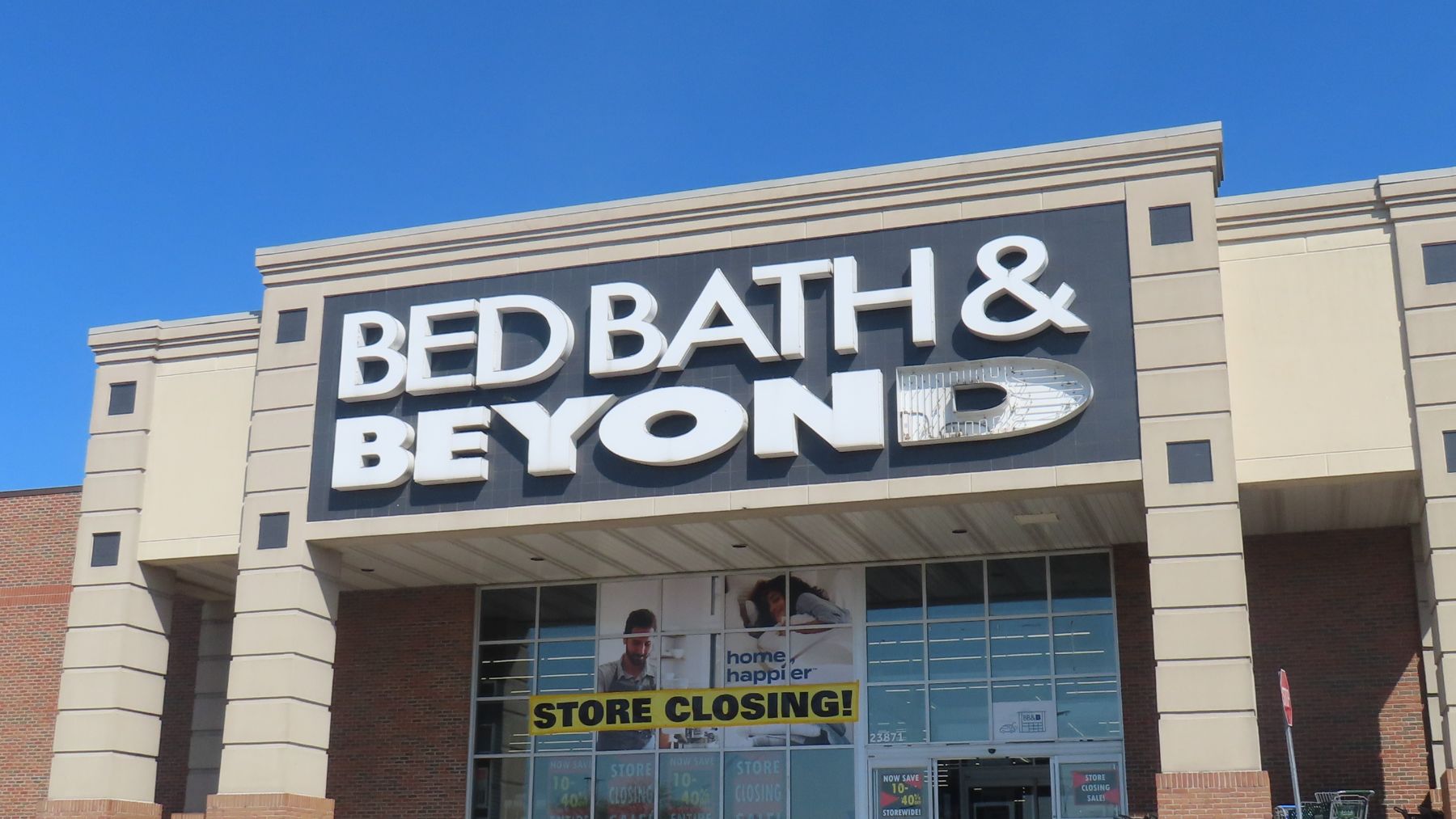 It&#039;s official - Bed Bath &amp; Beyond returns after two years of closure with valid coupons and a free mattress for first-time purchasers