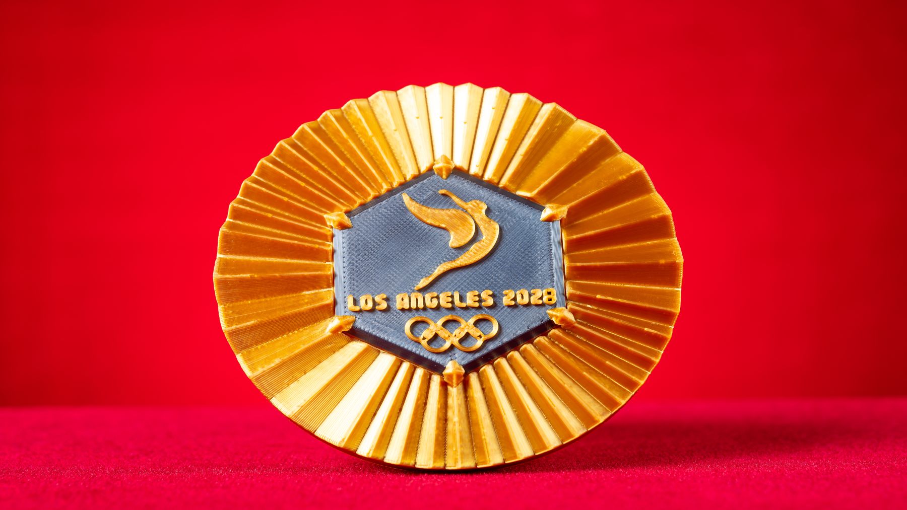 It&#039;s official - Los Angeles to raise minimum wage to $30 per hour in hotels and at LAX before the Olympics