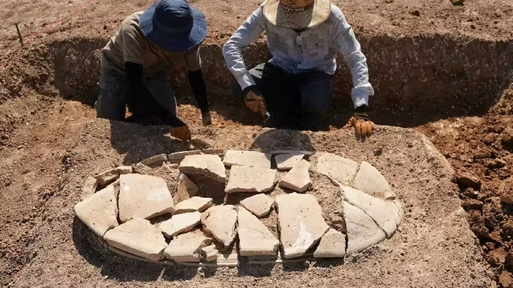 It&#039;s official—40 tombs dating back 2,300 years discovered in Iraq—drought reveals forgotten Hellenistic necropolis and city with 5,000 years of history buried beneath