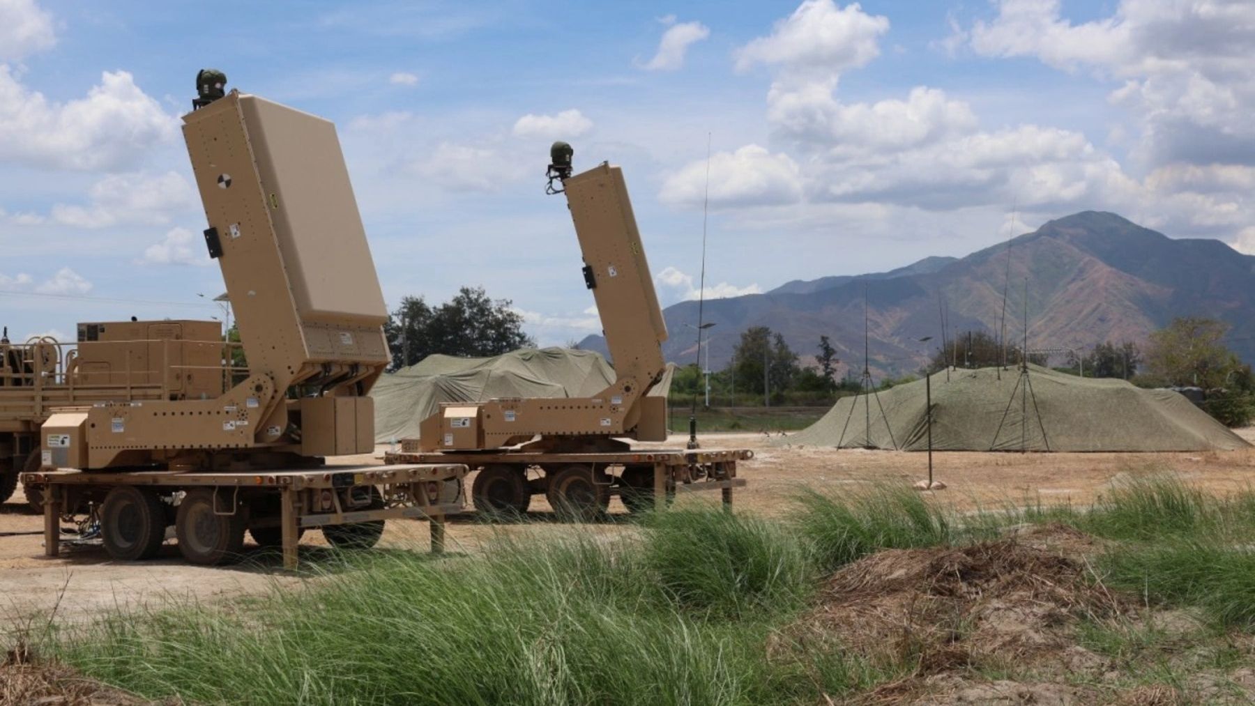 Confirmed—China is already showcasing its Hurricane microwave system, and the United States is responding with the Leonidas weapon, capable of shooting down 49 drones in seconds