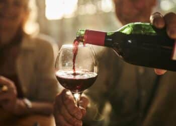 Confirmed—Drinking eight drinks a week can reduce brain mass and shorten your life by up to 13 years, science warns