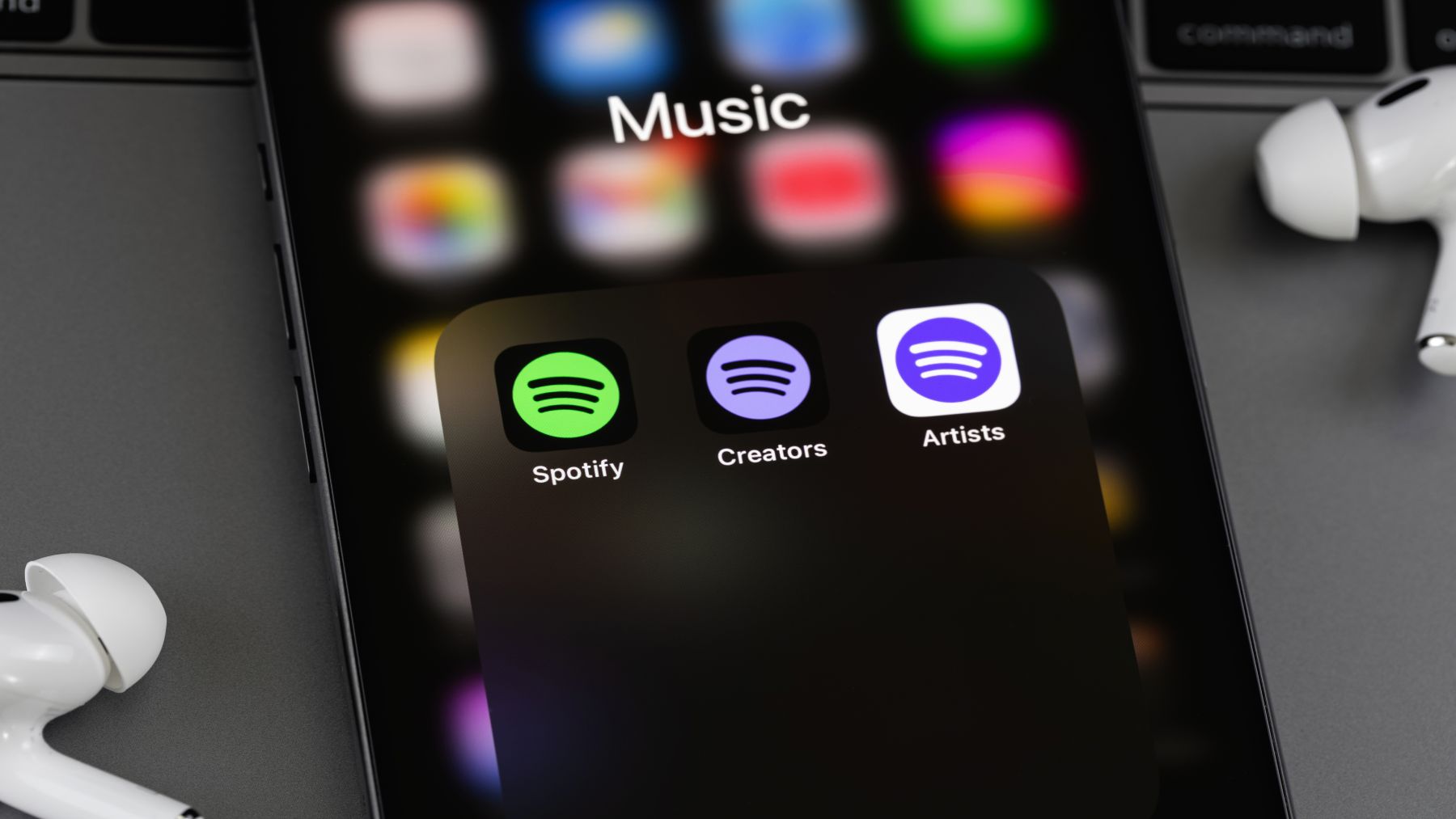 Goodbye to music fraud—Spotify removes 75 million songs created with AI and launches tough measures against imitators of famous artists