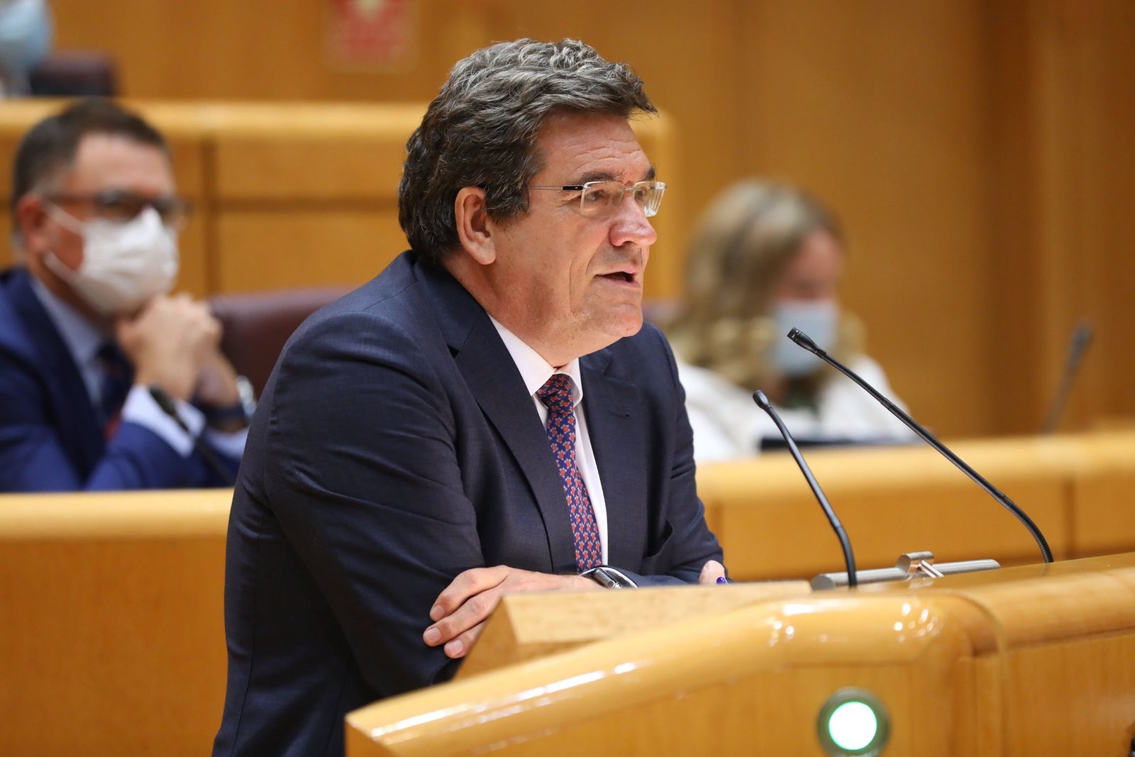 El ministro de Inclusión, Seguridad Social y Migraciones, José Luis Escrivá, interviene durante una sesión de control al Gobierno en el Senado, en Madrid (España), a 22 de septiembre de 2020. El Ejecutivo responde, entre otras, a cuestiones relacionadas con las reformas legales para afrontar los rebrotes del COVID-19, el inicio del curso escolar o el incremento de viviendas ocupadas durante la pandemia.
Pool
  (Foto de ARCHIVO)
22/9/2020