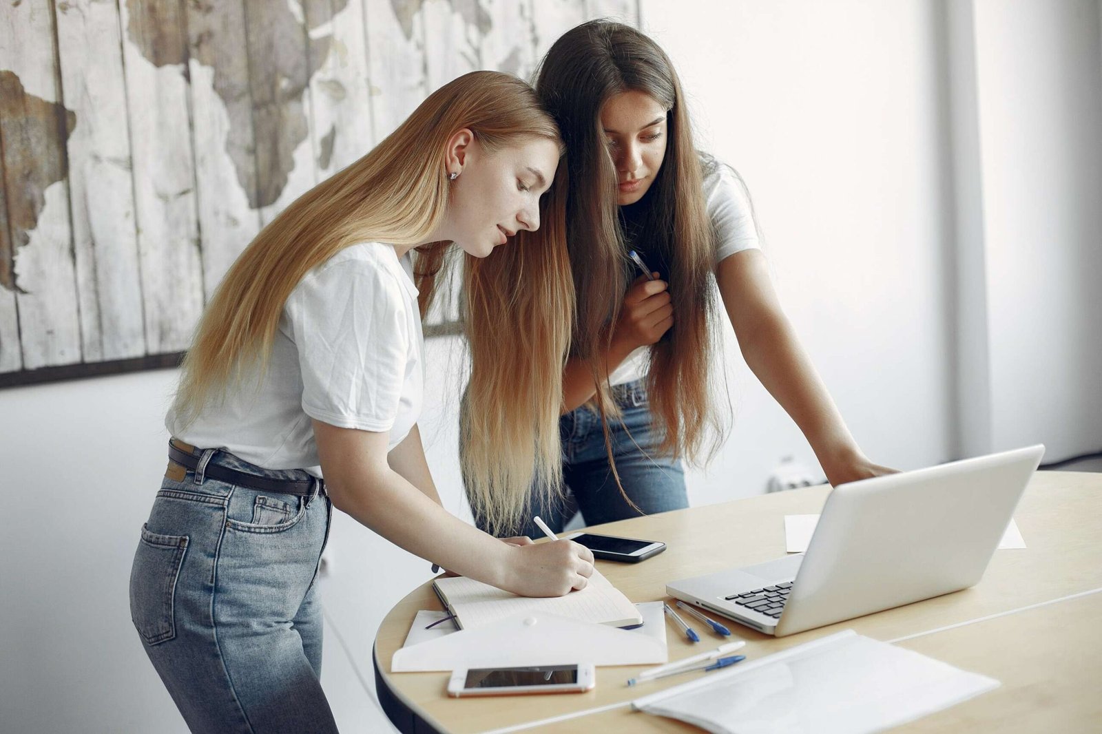 bajada del paro que marca récord de empleo este mes de julio