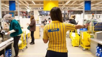 La cadena sueca IKEA lanza 26 ofertas de empleo donde se buscan perfiles para la sección de venta, logística, restauración y marketing.