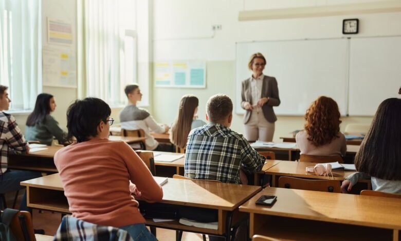 Se ofertan mediante oposición 479 plazas de empleo fijo en los colegios de esta comunidad