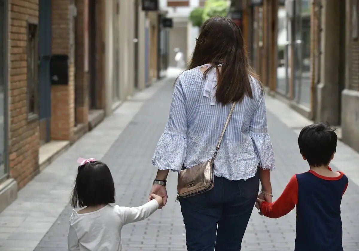 Deducción por ascendiente con dos hijos separado o sin vínculo matrimonial