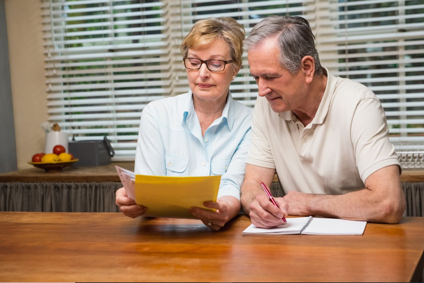 El impacto de un plan de pensiones en el subsidio para mayores de 52 años