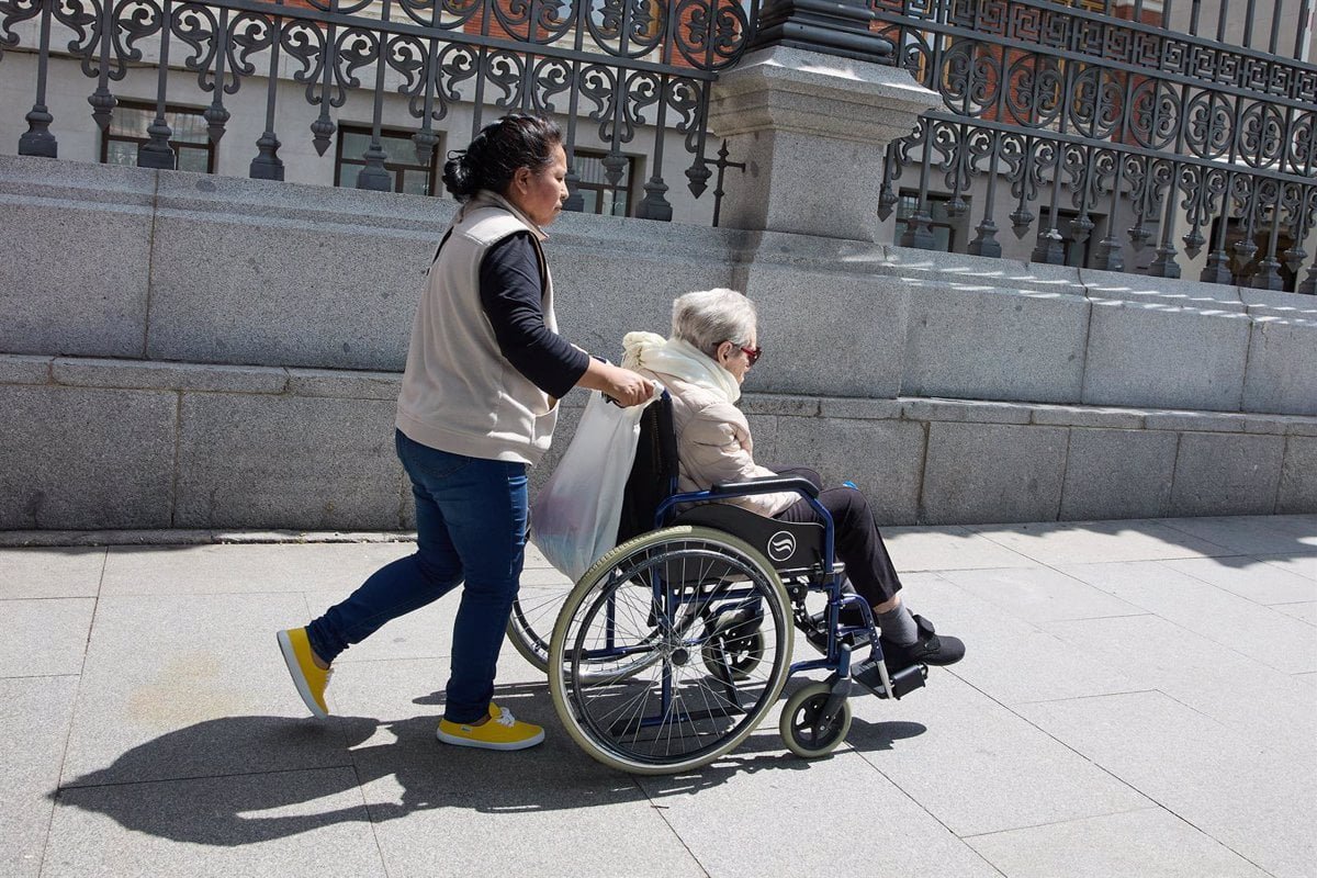 Más de 111 personas fallecen cada día a la espera de las prestaciones de dependencia