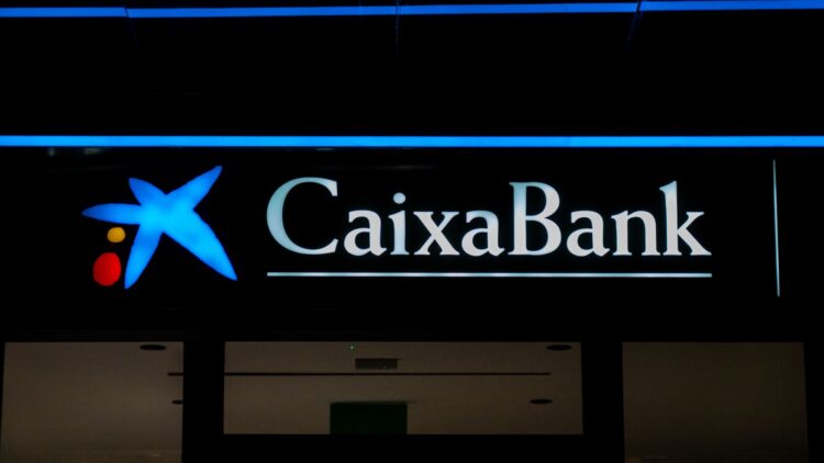 Aviso de Caixabank a sus clientes. Esto es lo que deberías hacer a partir de ahora en sus cajeros 1 Aviso de Caixabank a sus clientes. Esto es lo que debes hacer a partir de ahora en sus cajeros