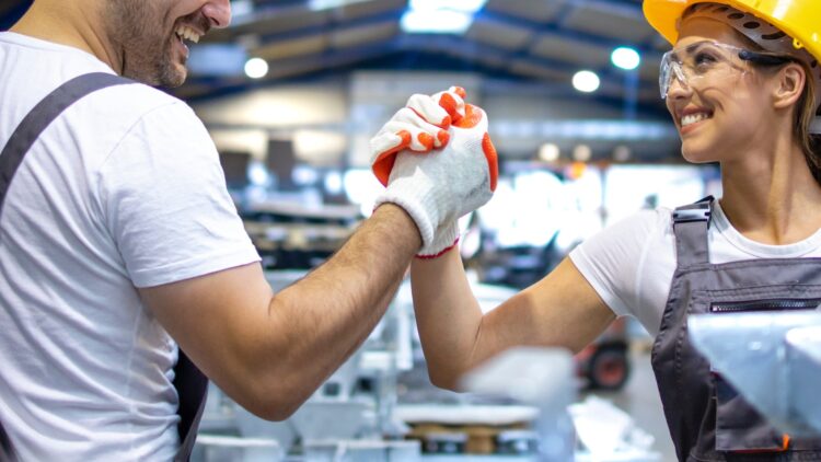 Regalo de la Seguridad Social a los trabajadores: así puedes conseguir 5 años gratis de cotización para tu jubilación 1 Regalo de la Seguridad Social a los trabajadores: así puedes conseguir 5 años gratis de cotización para tu jubilación