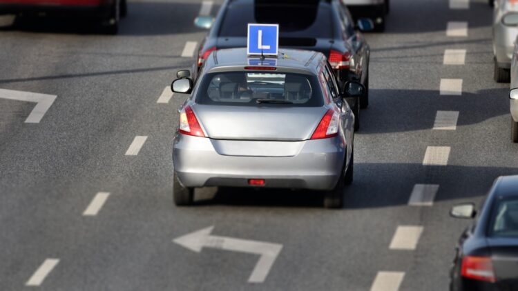 Cambios confirmados en el carnet B de conducir. Nueva lista de vehículos que podrás conducir a partir de esta fecha 1 Cambios confirmados en el carnet B de conducir. Nueva lista de vehículos que podrás conducir a partir de esta fecha