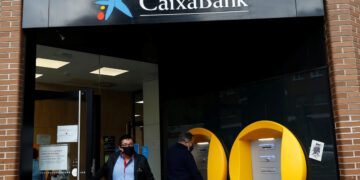 Nuevos límites en la retirada de efectivo de CaixaBank