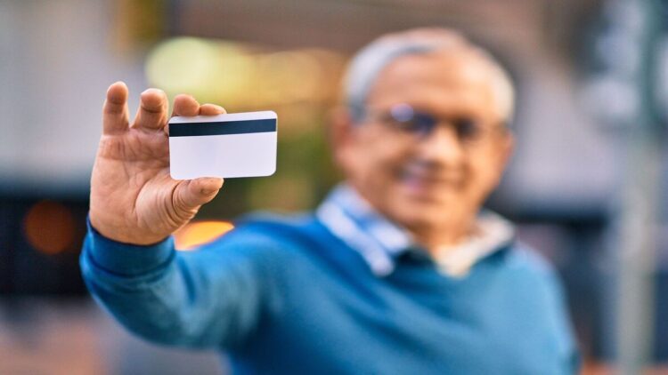 Conseguir el carnet de pensionista en España en 2025: estas son todas las ventajas que ofrece 1 Conseguir el carnet de pensionista en España a partir de 2025