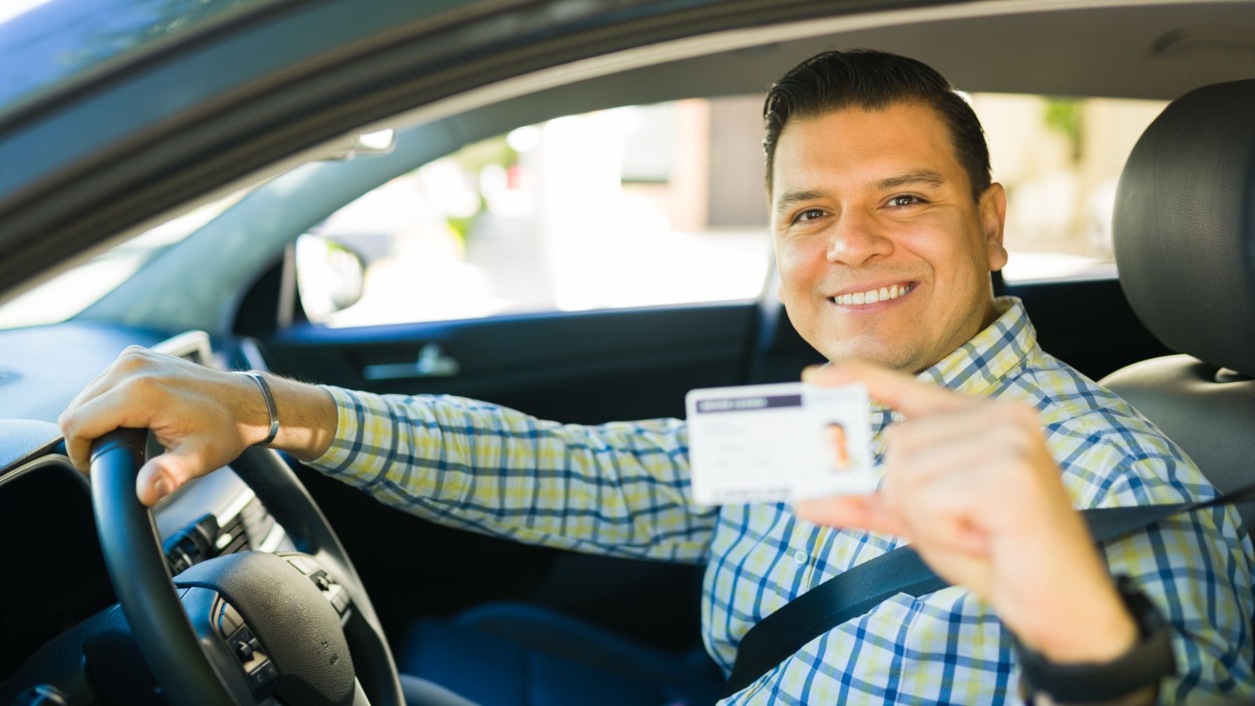 Así puedes descargar tu licencia de conducir digital en tu móvil: paso a paso.