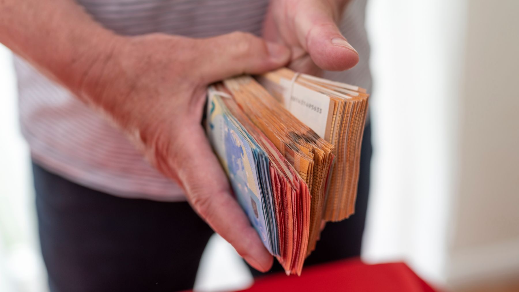 Cobrar una jubilación por encima de los 1.400 euros al mes. Estos son los años que debes haber cotizado