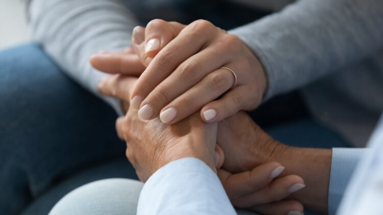 Si vives con mayores de 65 años esta nueva ayuda puede ser tuya: hasta 2.550 euros si cumples estos requisitos 1 Pensión IMSERSO para personas con discapacidad: requisitos y quiénes pueden recibirla