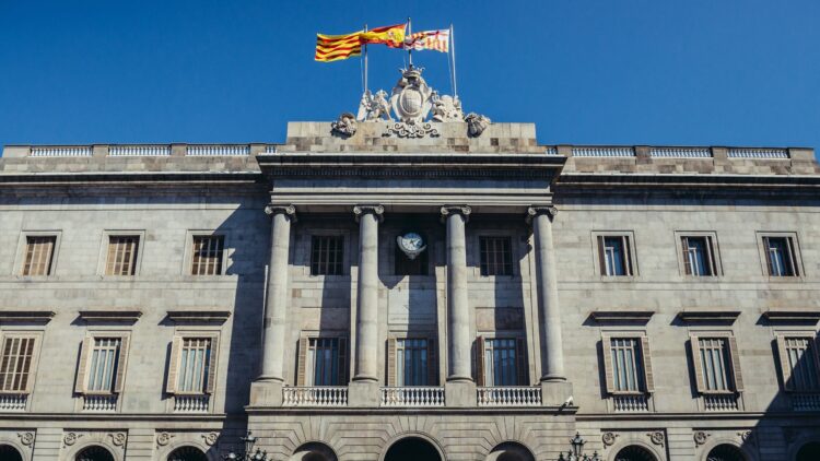 Nueva convocatoria de las 'Becas Barcelona Crea' para 2025: así puedes solicitarla 1 Nueva convocatoria de las 'Becas Barcelona Crea' para 2025: así puedes solicitarla