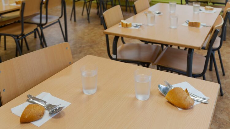 Beca comedor en Barcelona: estos son los requisitos y el nuevo procedimiento para solicitarla 1 Beca comedor en Barcelona: estos son los requisitos y el nuevo procedimiento para solicitarla