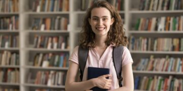 Ya es oficial: más de 6.500 universitarios madrileños recibirán apoyo financiero para sus estudios en el extranjero