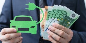 ¿Tienes un coche sin etiqueta ambiental? Madrid te da hasta 1.500€ por él si lo donas