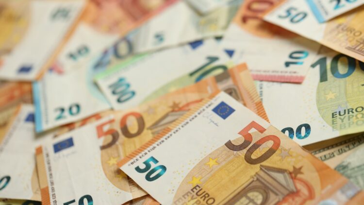 Subsidio por desempleo de 600€ que cotiza para la jubilación: requisitos y cómo solicitarlo 1 Subsidio por desempleo de 600€ que cotiza para la jubilación: requisitos y cómo solicitarlo