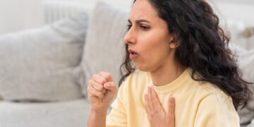 Estas solo y te estas atragantando