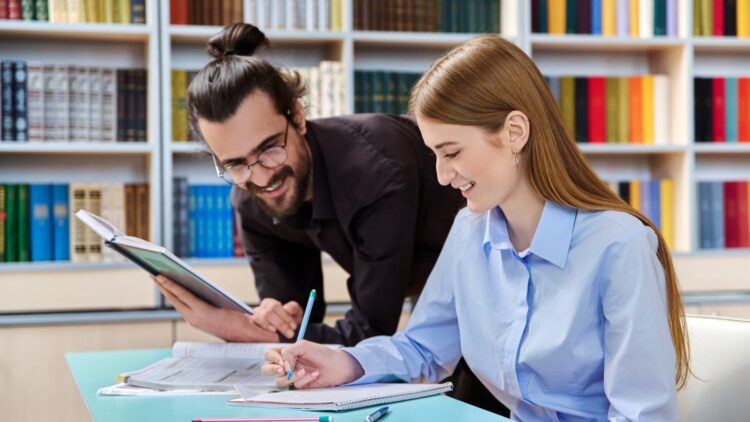 Oportunidad en el Tribunal Constitucional: beca de 1260€/mes para formarte en biblioteconomía y documentación 1 Oportunidad en el Tribunal Constitucional: beca de 1260€/mes para formarte en biblioteconomía y documentación