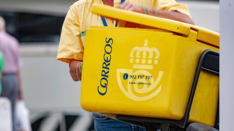 Nuevas vacantes en Correos y sin tener que hacer oposición: ofrecen sueldos de hasta 45.000 euros 1 Nuevas vacantes en Correos y sin tener que hacer oposicion