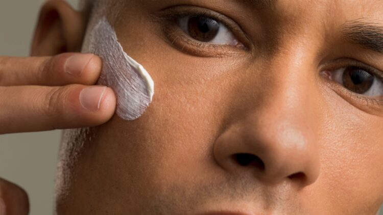 El producto facial de Mercadona para hombres que causa furor en redes y cuesta menos de 5 euros 1 El producto facial de Mercadona para hombres que causa furor en redes.