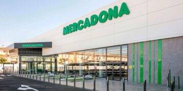 Mercadona baja sus precios: así puedes saber cuándo estarán más baratos los alimentos.