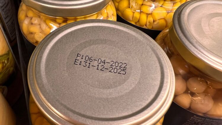 Fecha de consumo preferente y fecha de caducidad: esta es la diferencia. “Es un mito...” 1 Fecha de consumo preferente y fecha de caducidad: esta es la diferencia. “Es un mito...”
