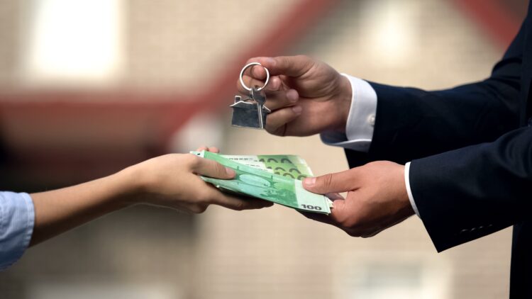 Pagar el último mes de alquiler con la fianza: ¿es legal? 1 Pagar el ultimo mes de alquiler con la fianza