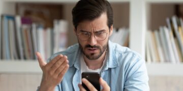 Como saber si te estan espiando a traves de tu movil