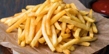 Adiós a las patatas fritas aceitosas: con este truco quedarán perfectas.