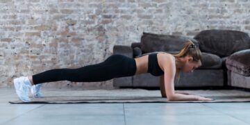 Hacer planchas abdominales todos los dias