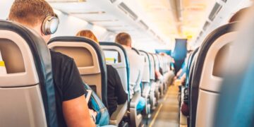 Viajar en avión sin nadie al lado y sin pagar más es posible.