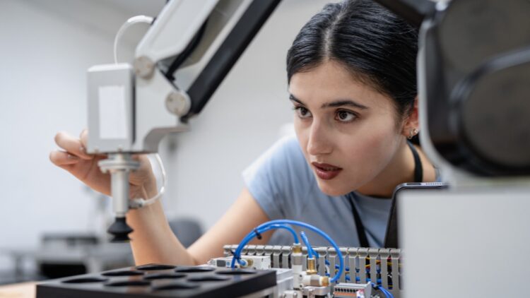 Esto es lo que debes saber para acceder a las nuevas becas de introducción a la investigación que ofrece el CSIC 1 Esto es lo que debes saber para acceder a las nuevas becas de introducción a la investigación que ofrece el CSIC