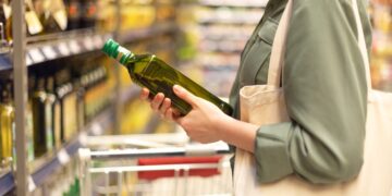 Ha rebajado este aceite de oliva a menos de 7 euros el litro