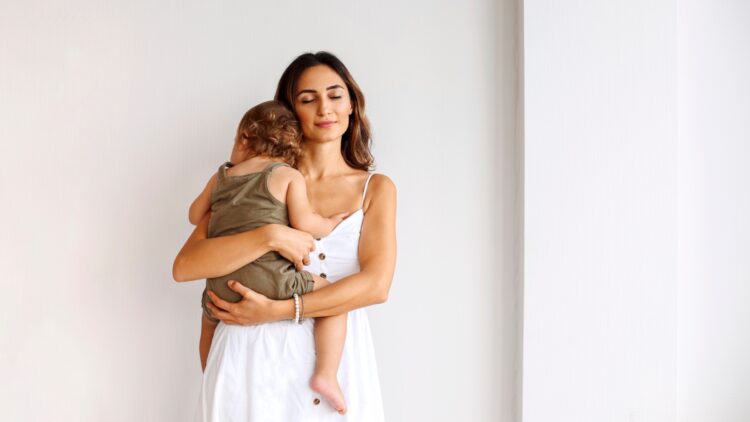 La nueva ayuda universal que ha puesto en marcha el Gobierno: hasta 200 euros por hijo 1 La nueva ayuda universal que ha puesto en marcha el Gobierno