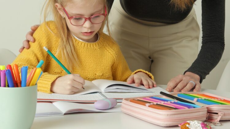 Ya es oficial: Educación abre el plazo para pedir las becas de apoyo educativo 2025-26 1 Educación abre el plazo para pedir las becas de apoyo educativo