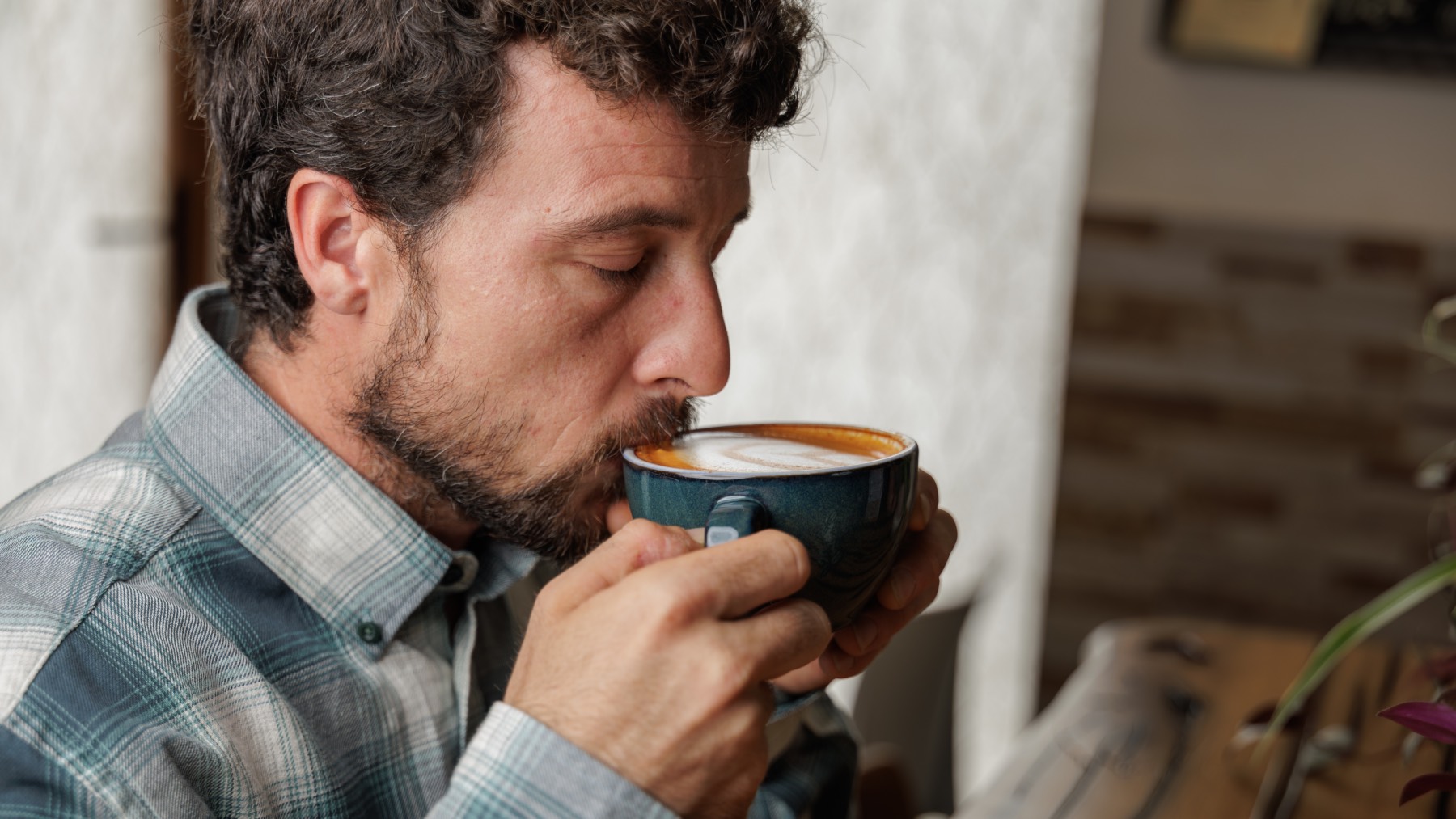 Adiós al café: estos son los motivos por los que esta bebida genera adicción