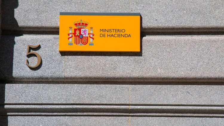 Último aviso de Hacienda a autónomos y empresarios: lo que debes hacer si aceptas pagos con Bizum o tarjeta 1 Último aviso de Hacienda a autónomos y empresarios