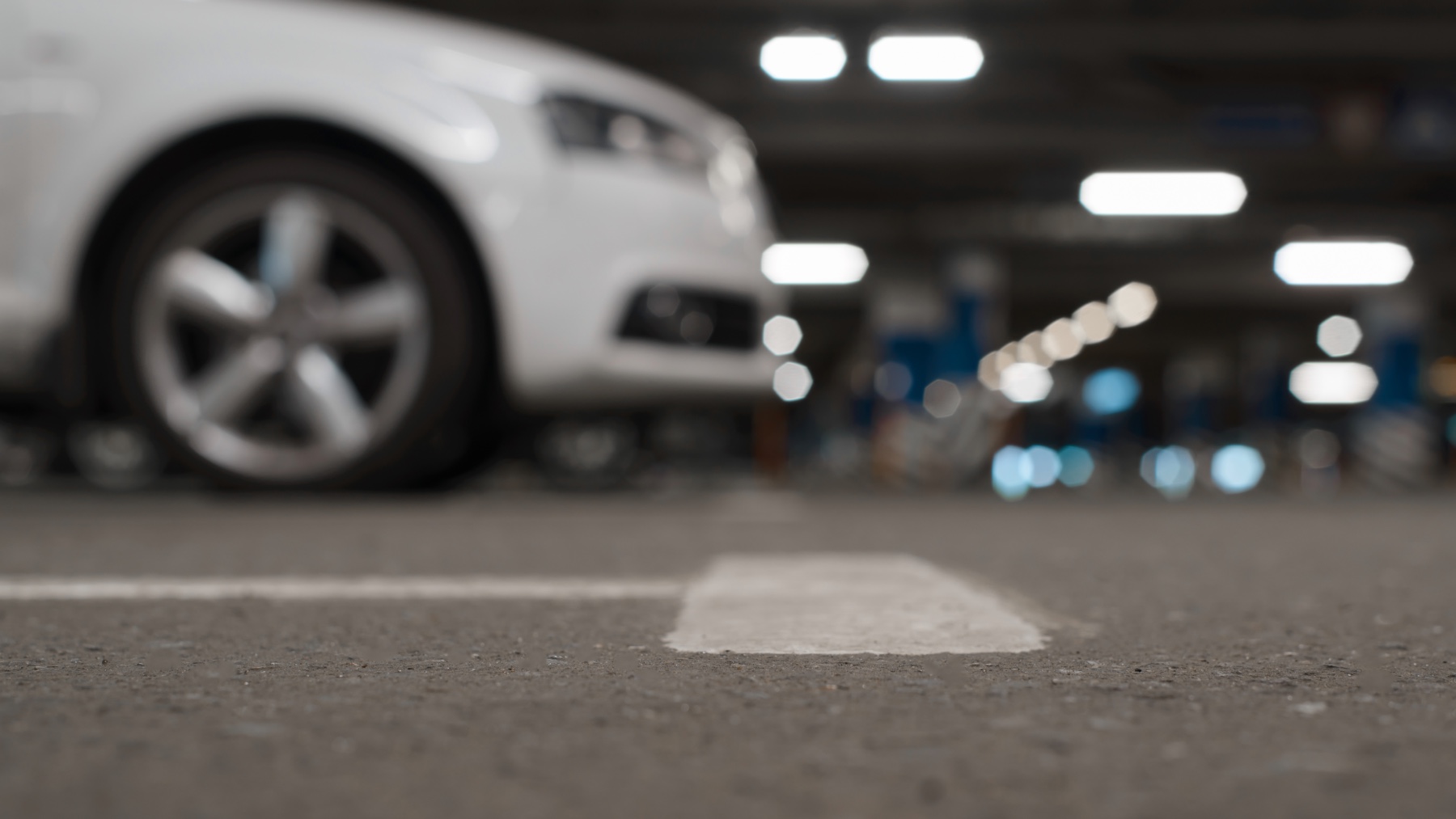 Adiós a las plazas de garaje: el Tribunal Supremo se acoge a esta ley y prohíbe a un vecino convertir su trastero en plaza de garaje