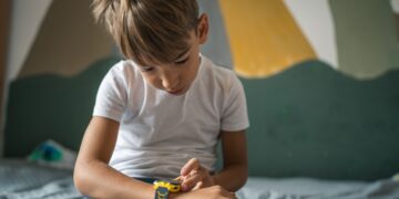 Esto es lo que debes saber sobre el reloj español que rastrea a tus hijos