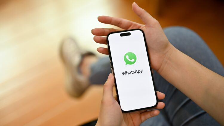 Los 4 motivos por los que tienes que desactivar la IA de WhatsApp y cómo hacerlo 1 Tienes que desactivar la IA de WhatsApp