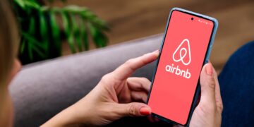 El Gobierno pone cerco a Airbnb: Consumo cambia las reglas